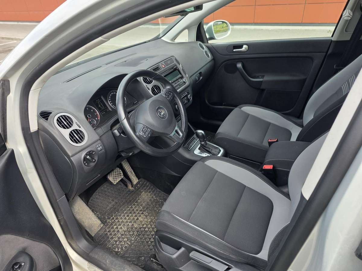Volkswagen Golf Plus - 9