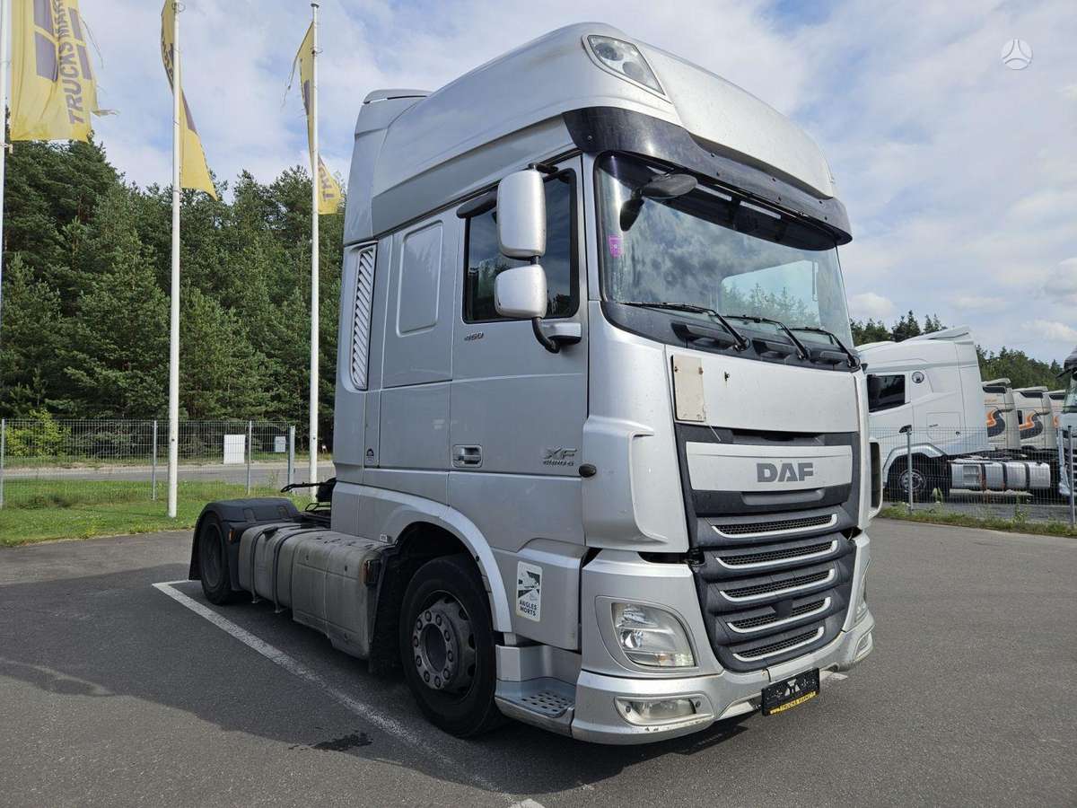 DAF XF 460 FT SSC MEGA, 2 miegamosios vietos