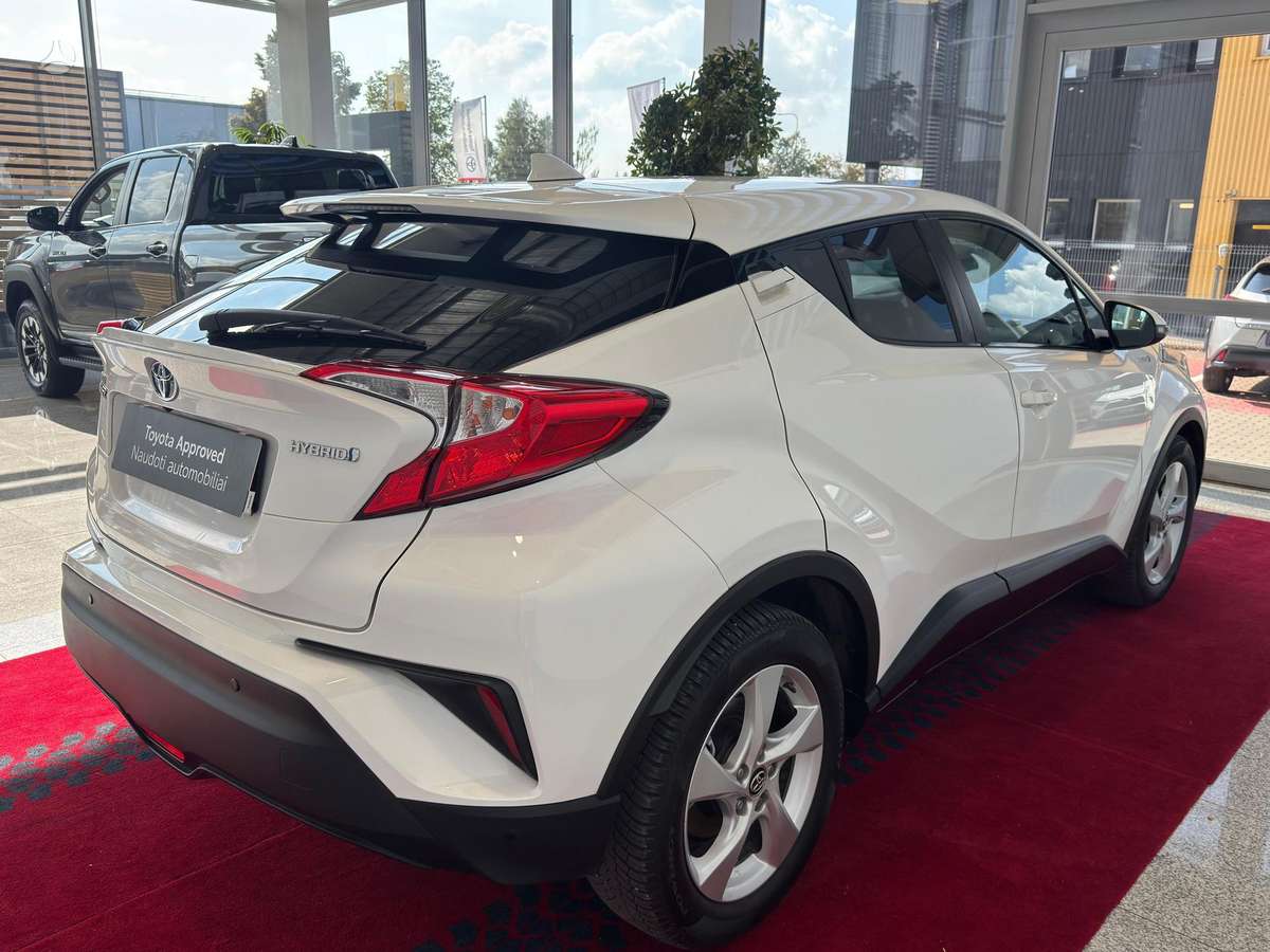 Toyota C-HR - 5
