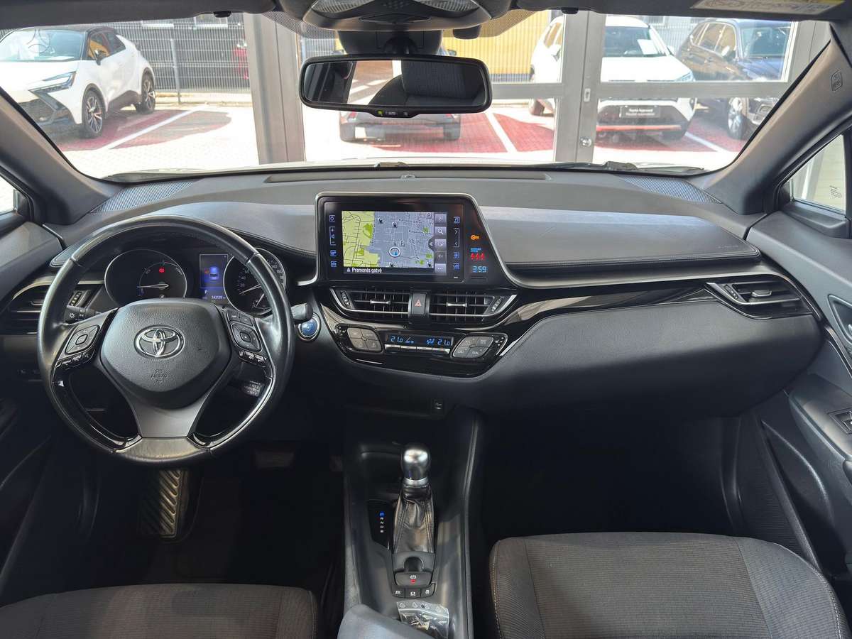 Toyota C-HR - 12
