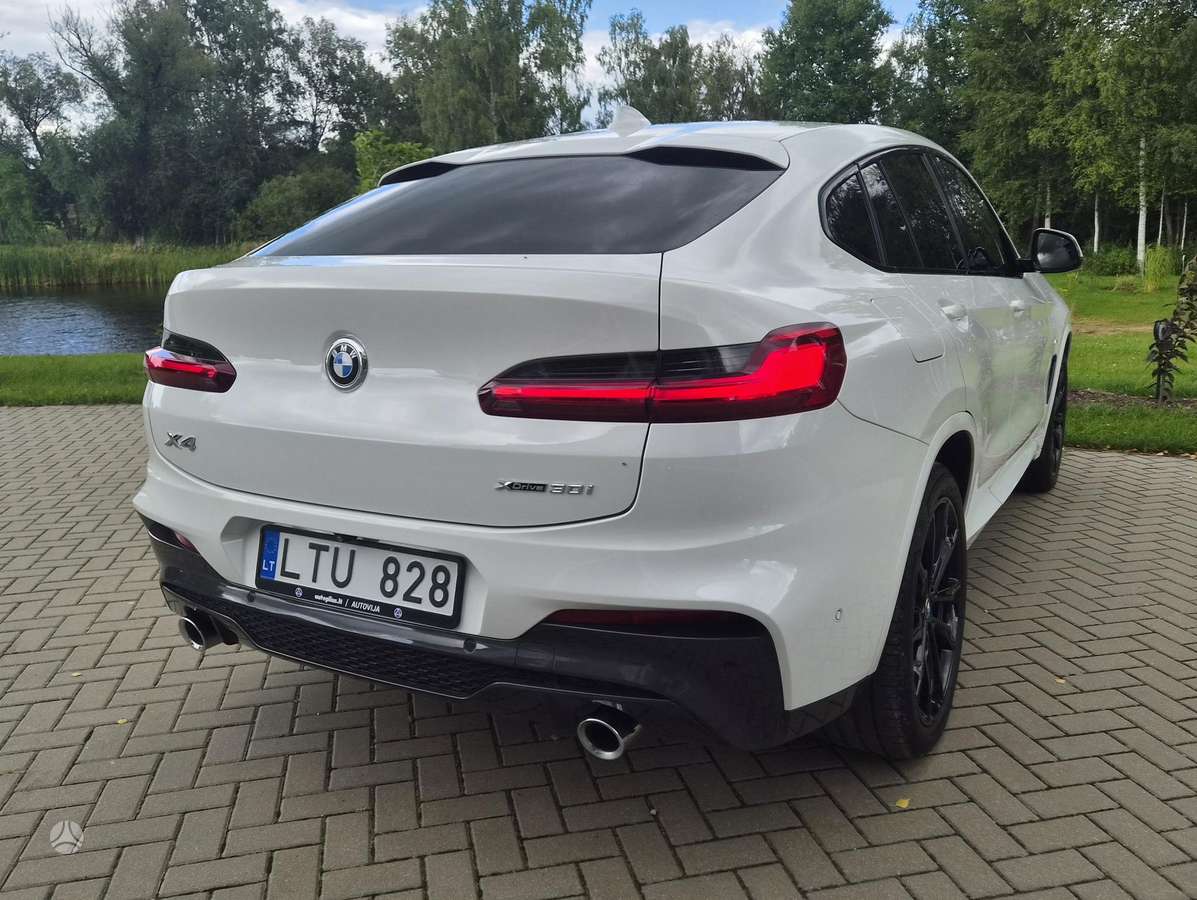BMW X4, 2.0 l., off-road / crossover