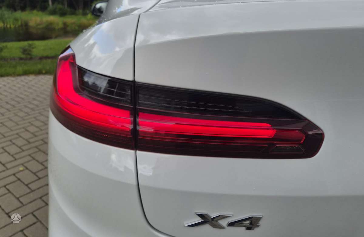 BMW X4, 2.0 l., off-road / crossover