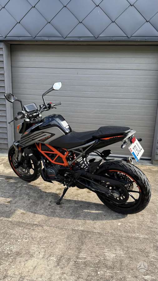 KTM Duke 125cc, street / classic