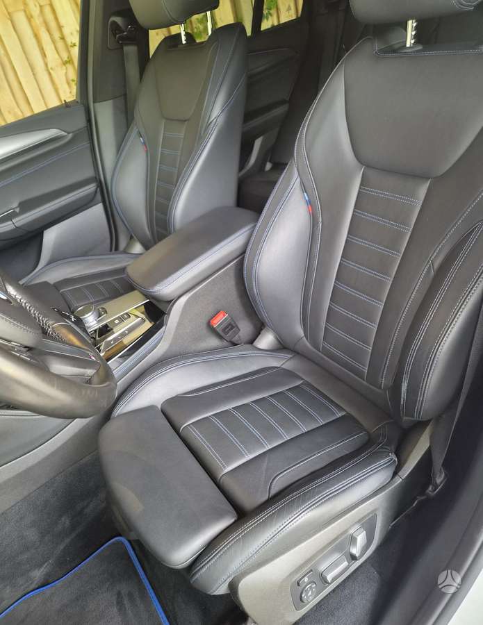 BMW X4, 2.0 l., off-road / crossover