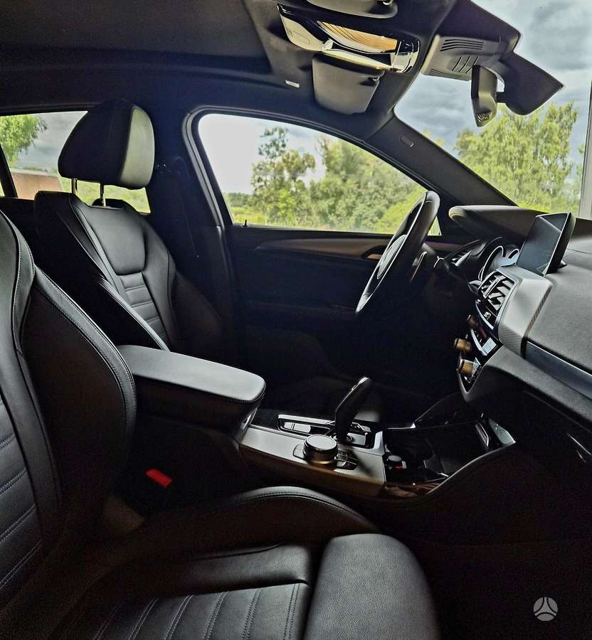 BMW X4, 2.0 l., off-road / crossover