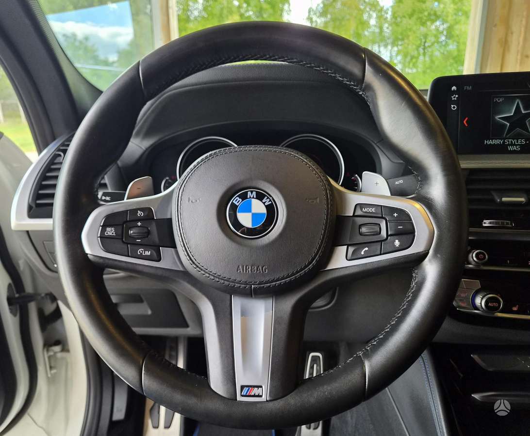BMW X4, 2.0 l., off-road / crossover