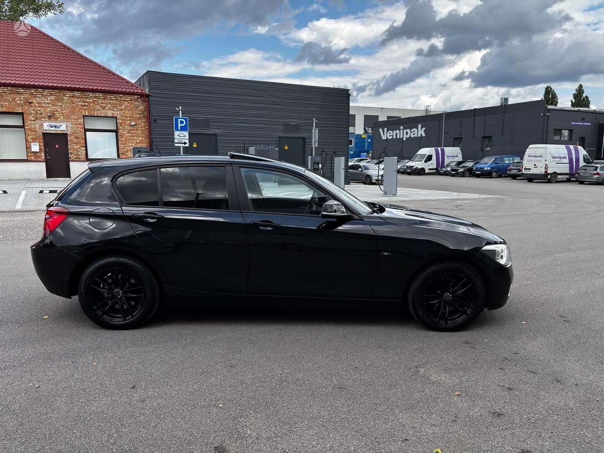 BMW 120, 2.0 l., Хэтчбек