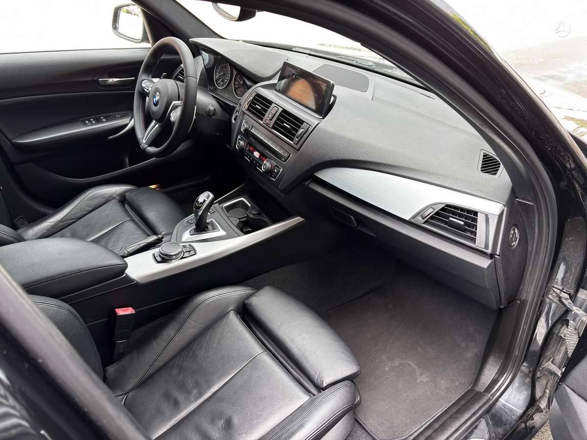 BMW 120, 2.0 l., hatchback