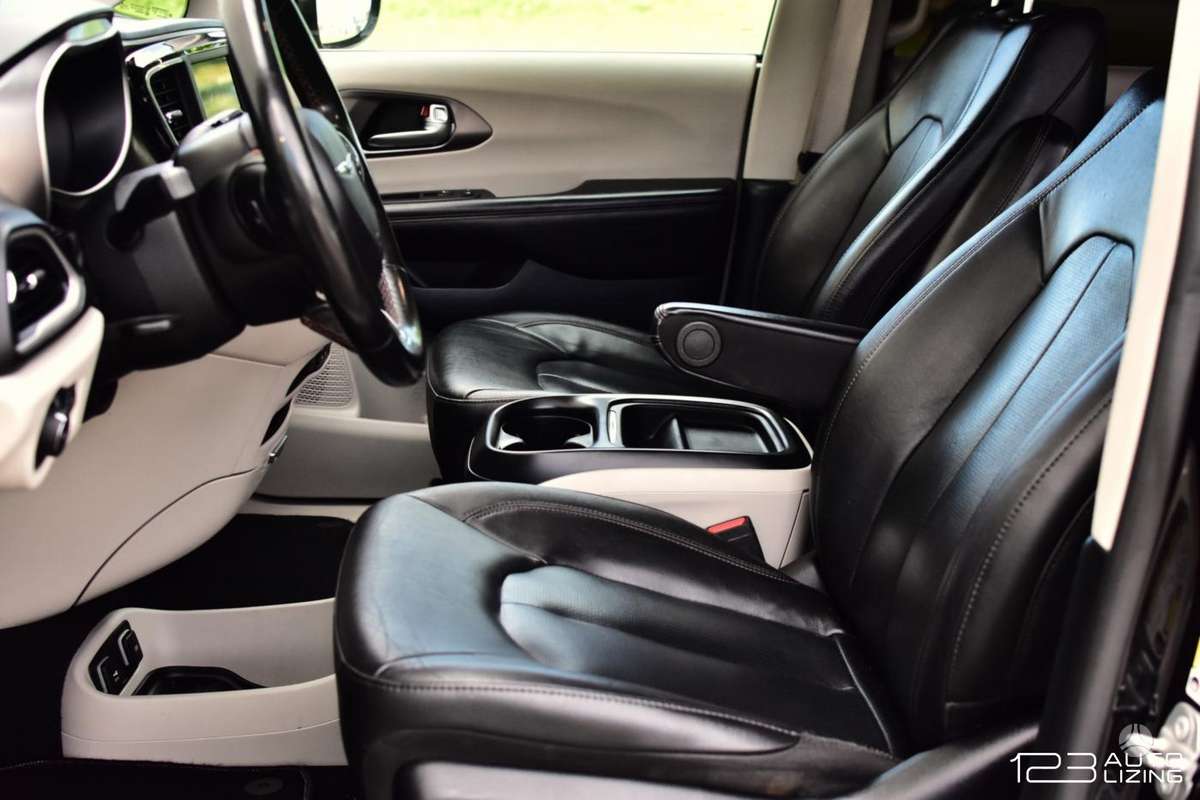 Chrysler Pacifica, 3.6 l., Минивэн