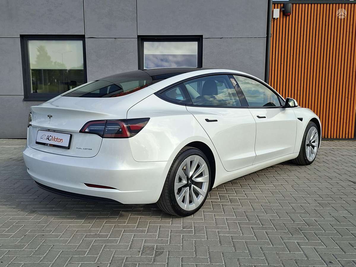 Tesla Model 3, 81 kWh, hečbekas