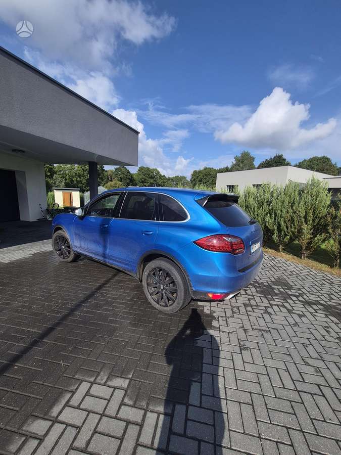Porsche Cayenne - 3