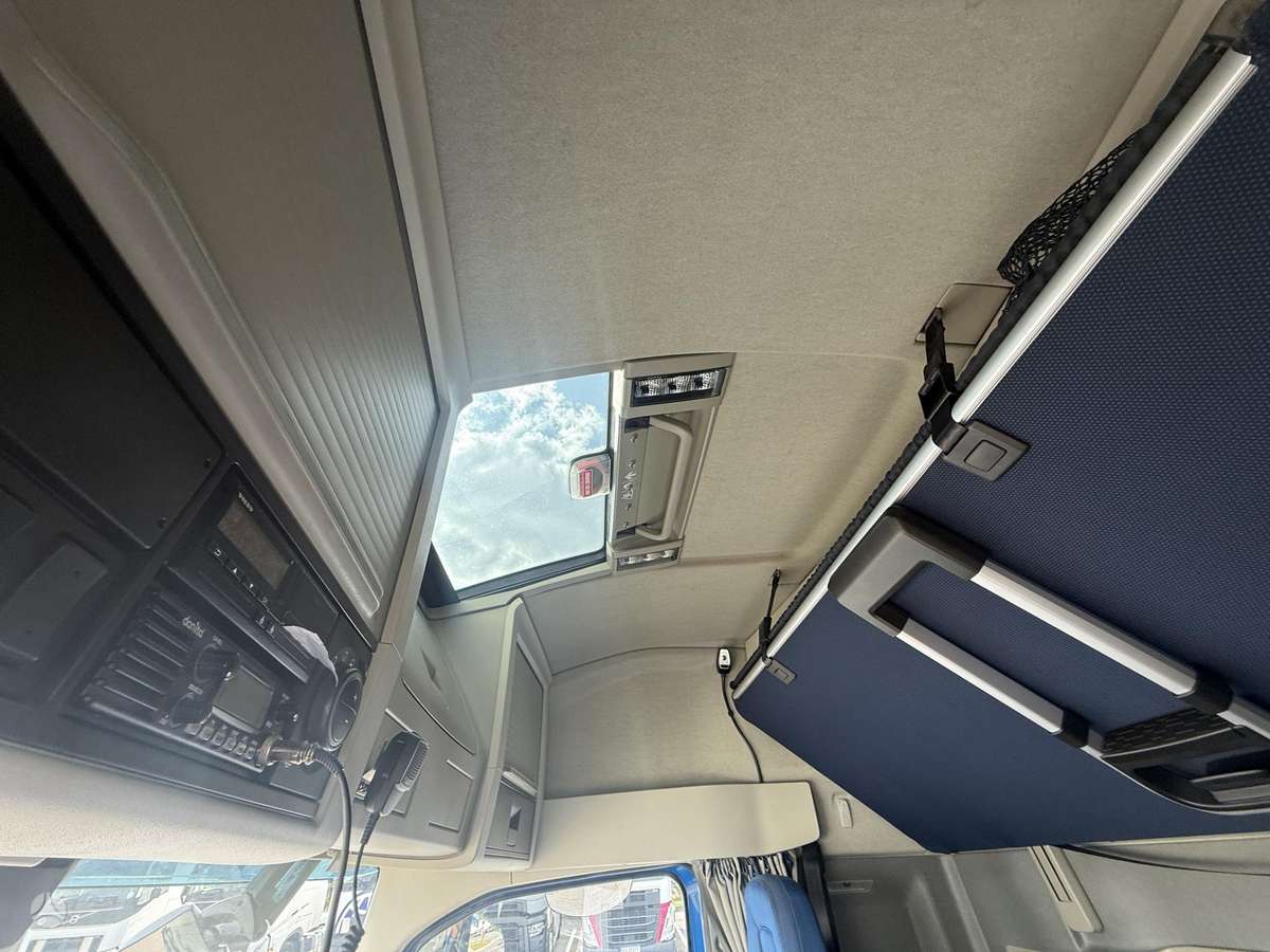 Volvo FH500TC Globetrotter, double sleeper