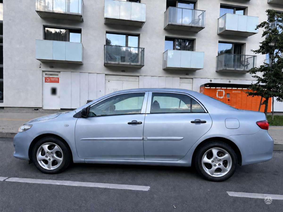 Toyota Corolla - 8