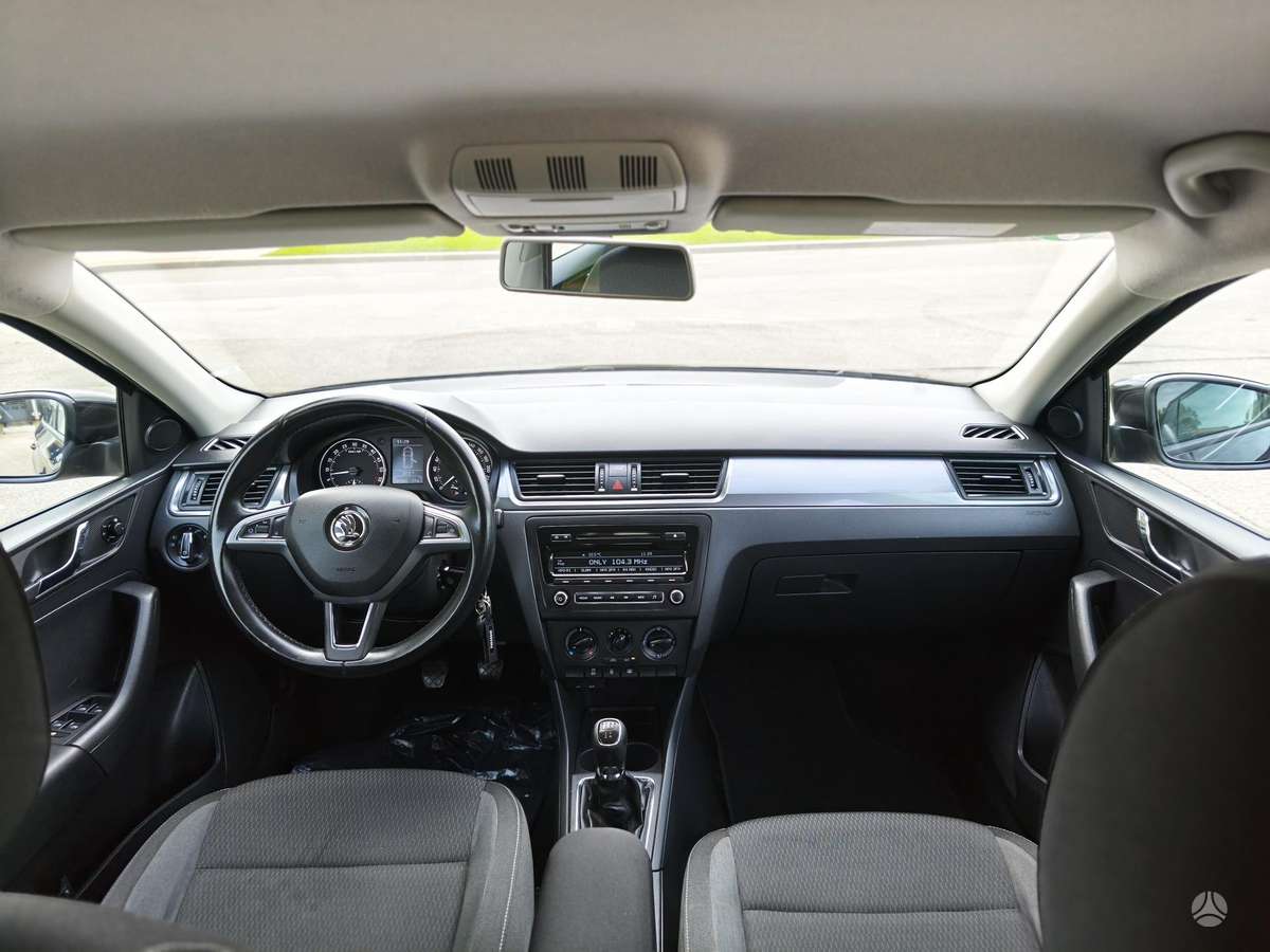 Škoda Rapid - 8