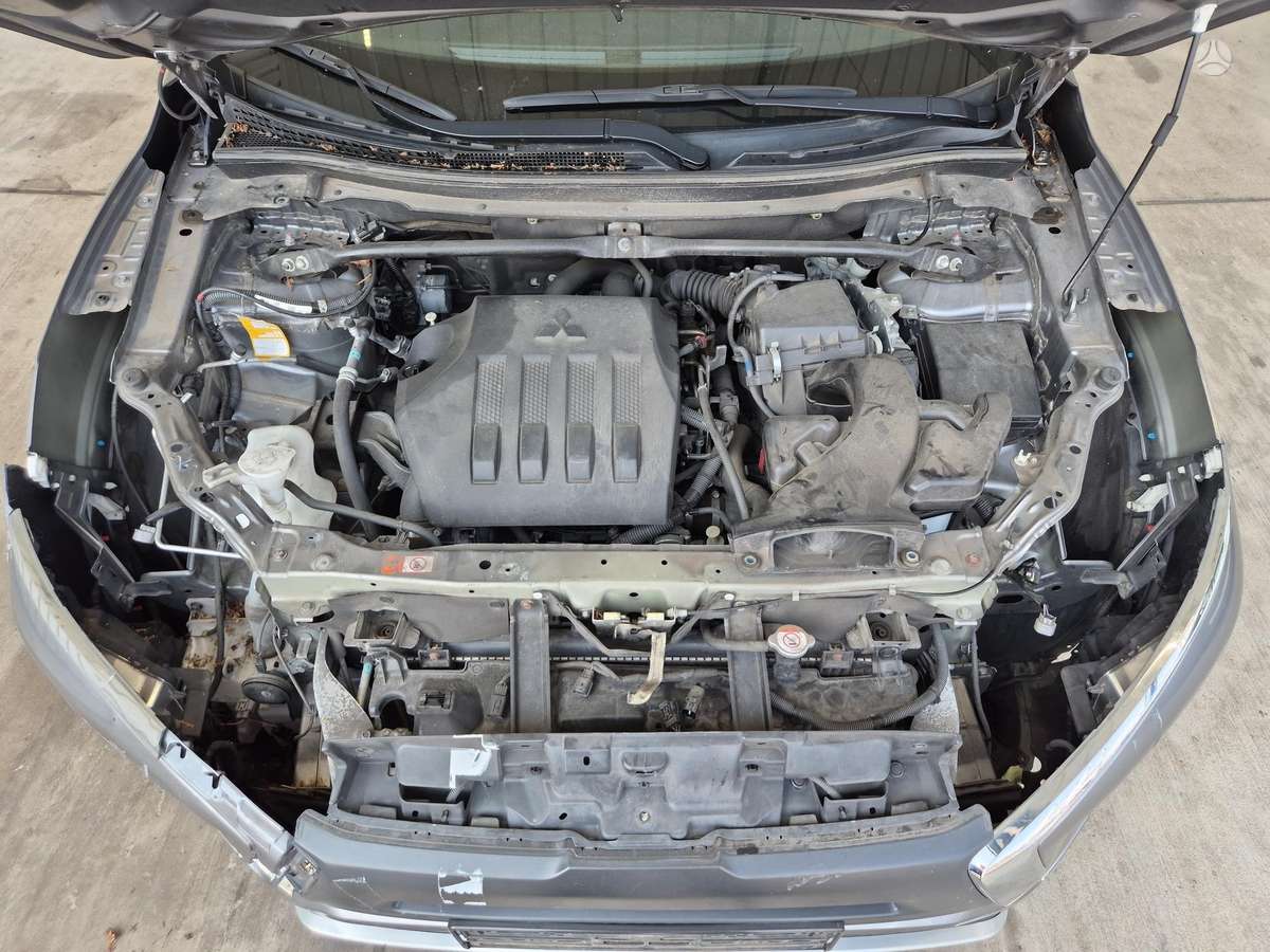 Mitsubishi Eclipse Cross, 1.5 l., off-road / crossover