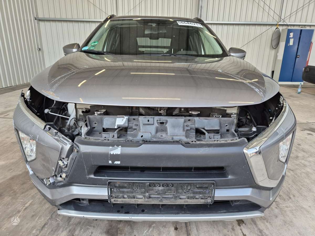 Mitsubishi Eclipse Cross, 1.5 l., off-road / crossover