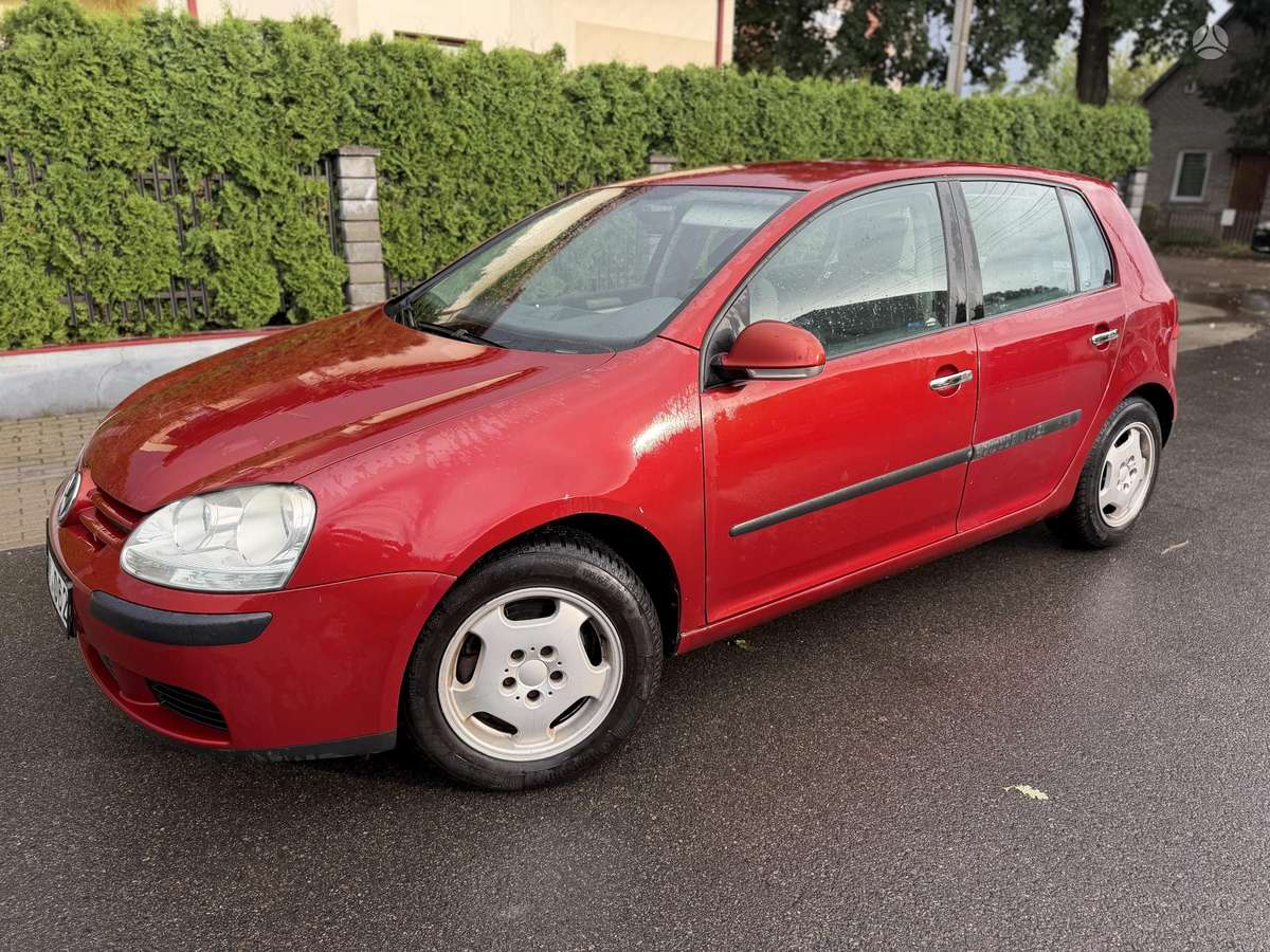 Volkswagen Golf - 2