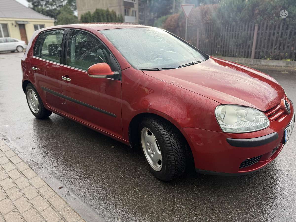 Volkswagen Golf - 4