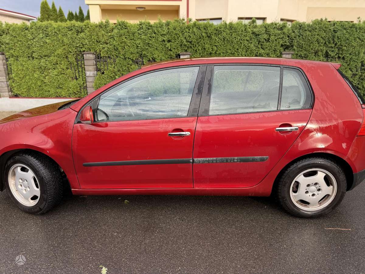 Volkswagen Golf - 9