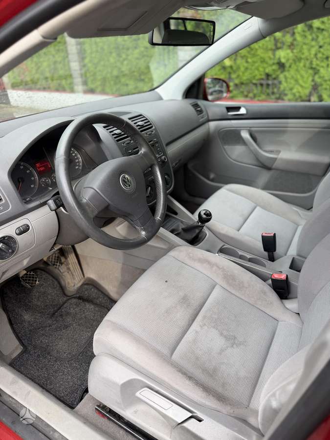 Volkswagen Golf - 12