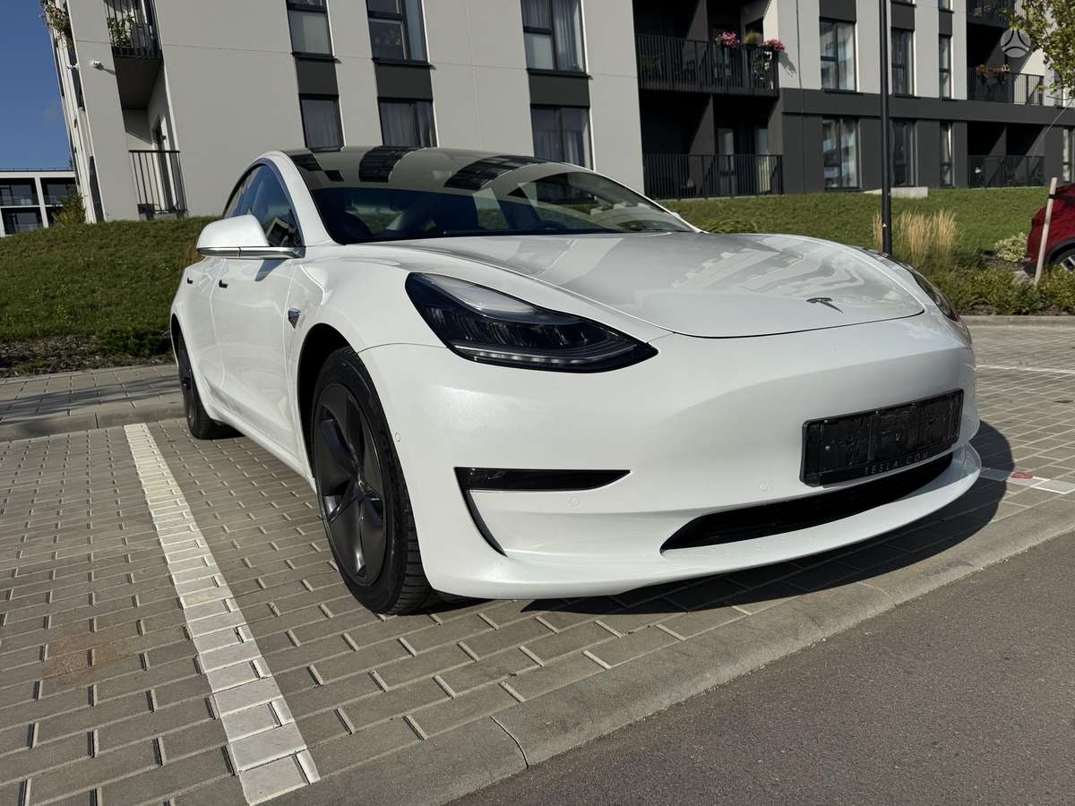 Tesla Model 3, 81 кВт·ч, Хэтчбек