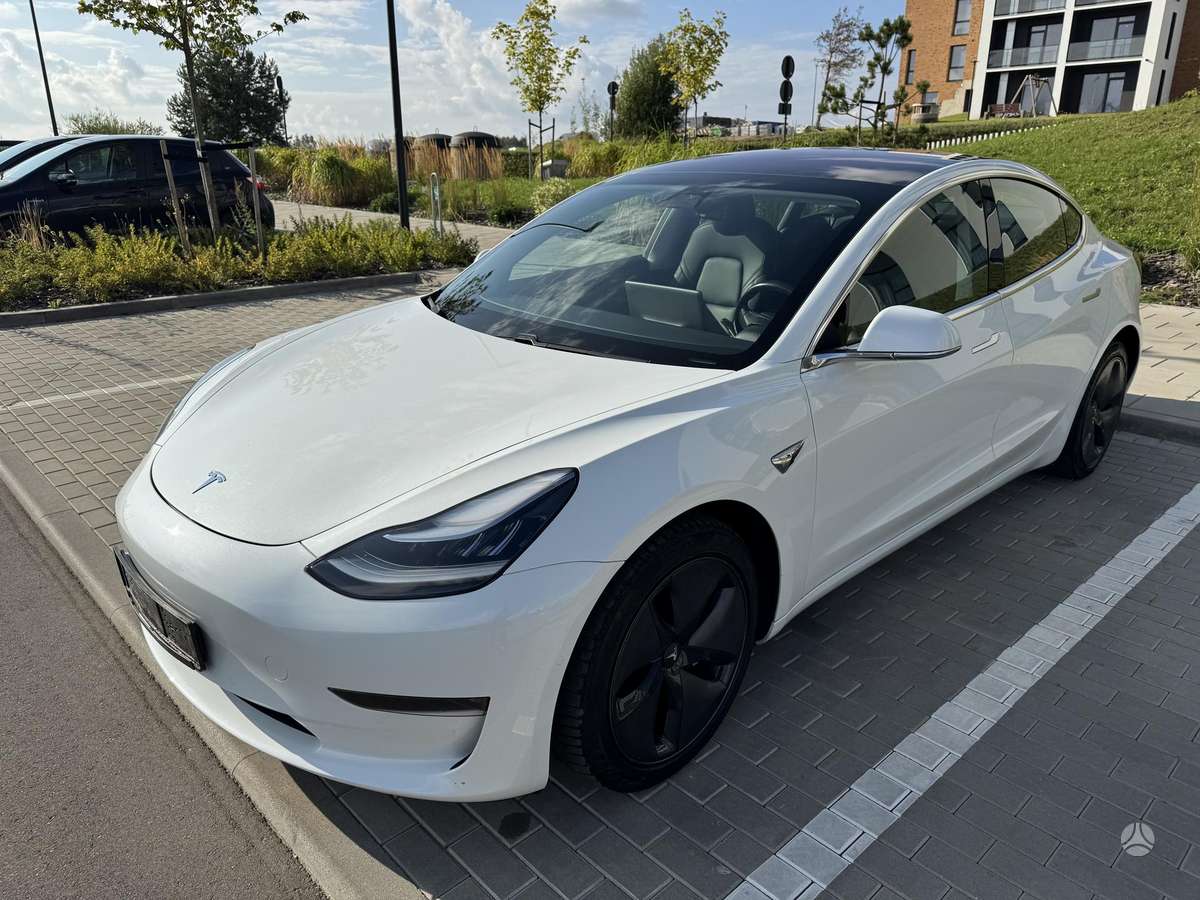 Tesla Model 3, 81 кВт·ч, Хэтчбек