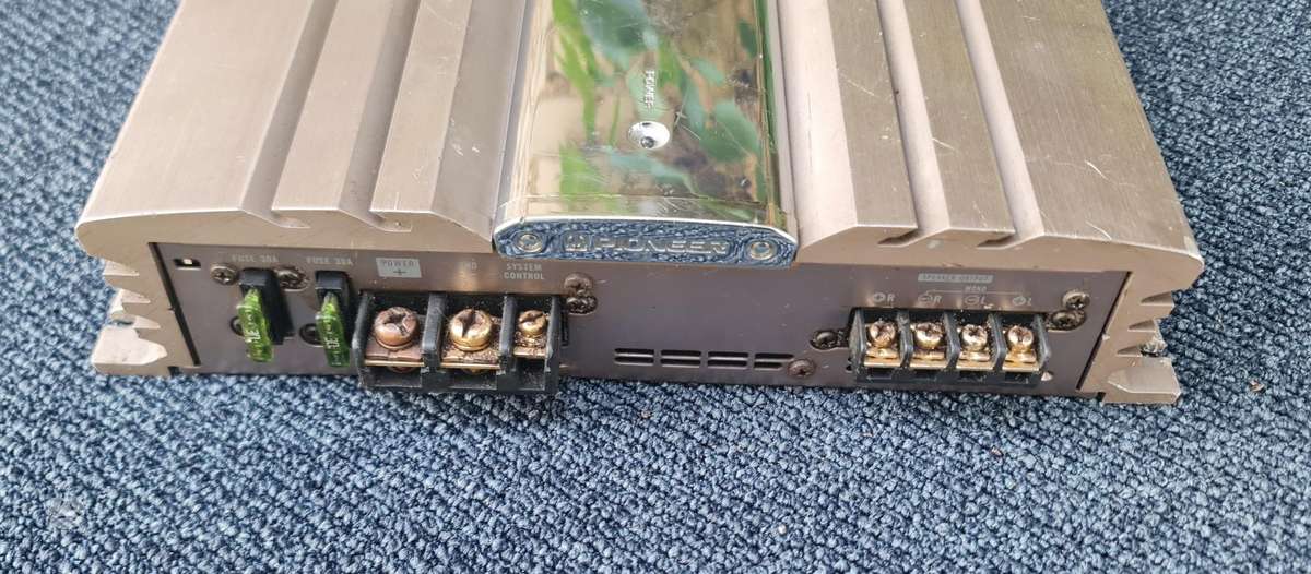 Pioneer Gm-x922, sound amplifiers