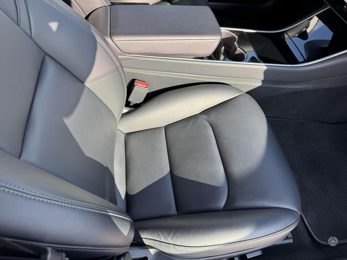 Tesla Model 3, 81 кВт·ч, Хэтчбек