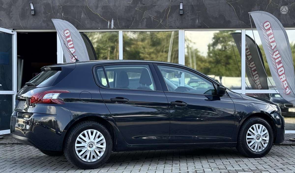 Peugeot 308, 1.2 l., hatchback