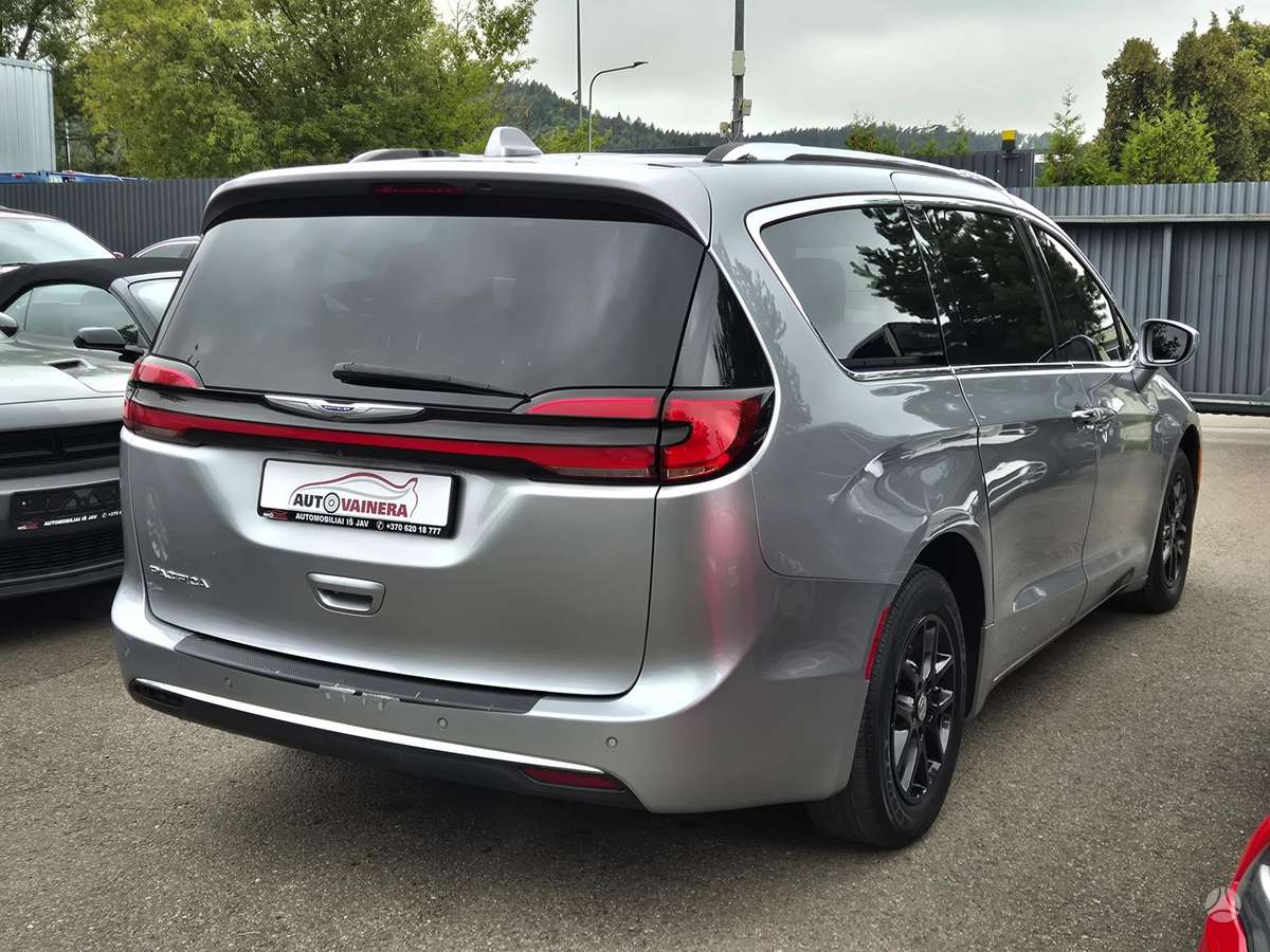Chrysler Pacifica, 3.6 l., Минивэн