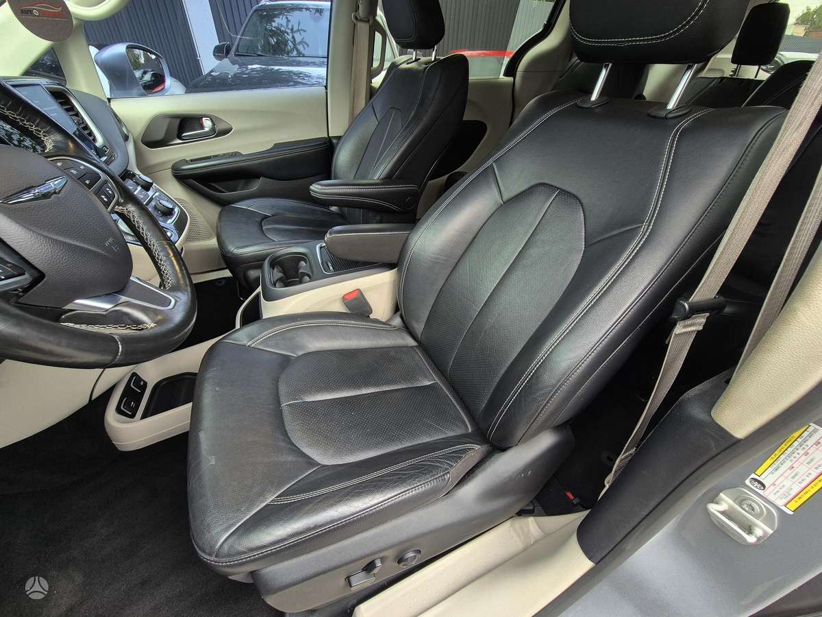 Chrysler Pacifica, 3.6 l., Минивэн