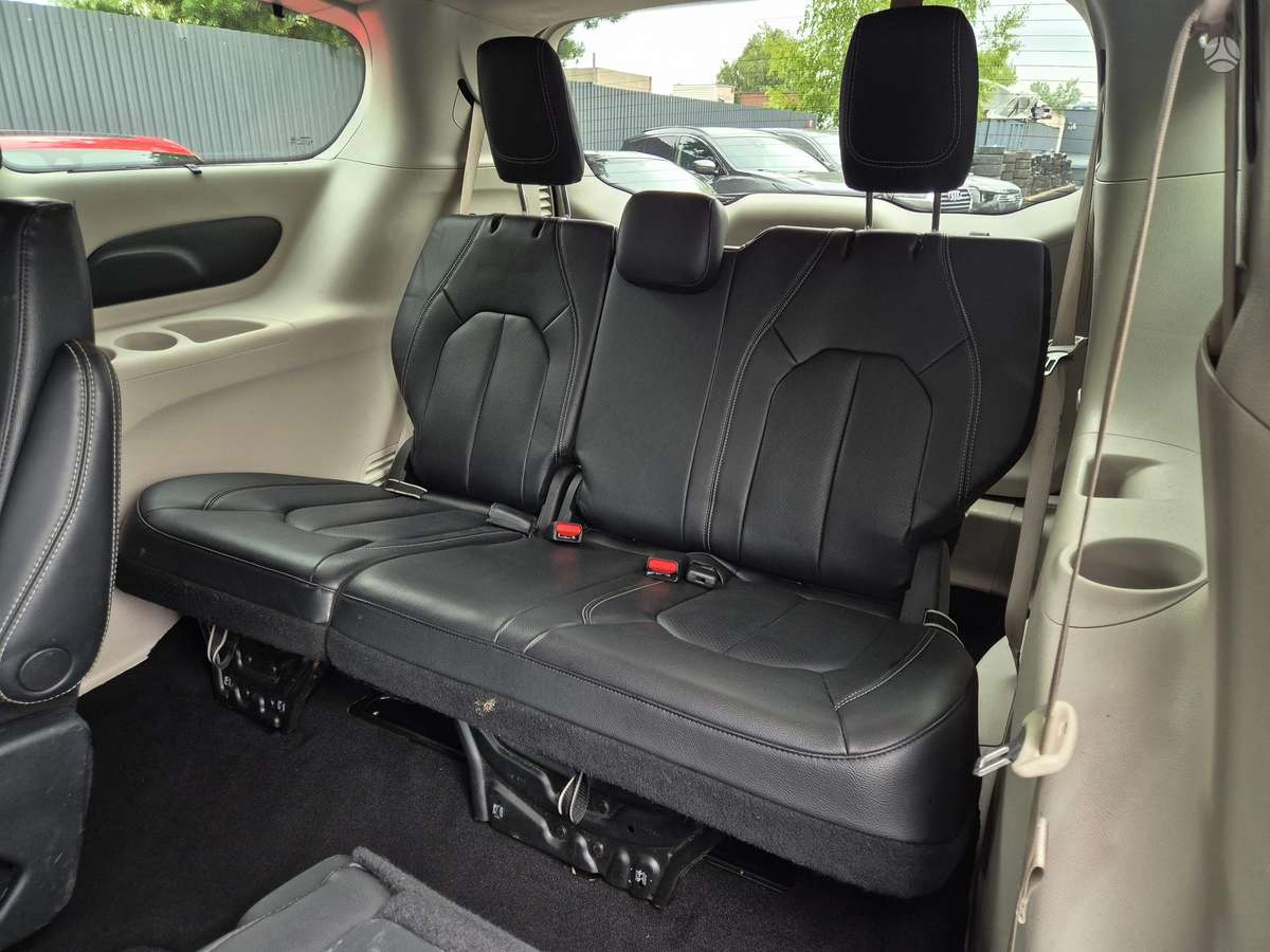 Chrysler Pacifica, 3.6 l., Минивэн