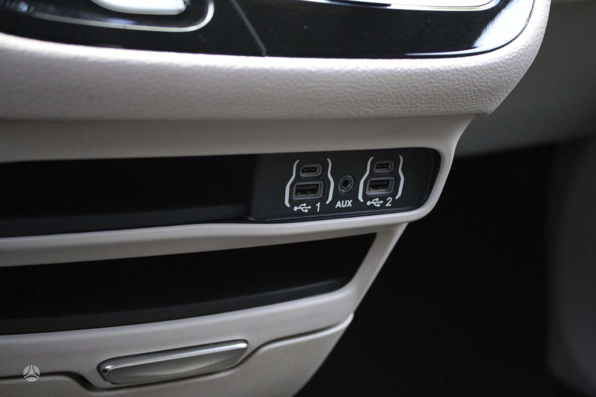 Chrysler Pacifica, 3.6 l., Минивэн