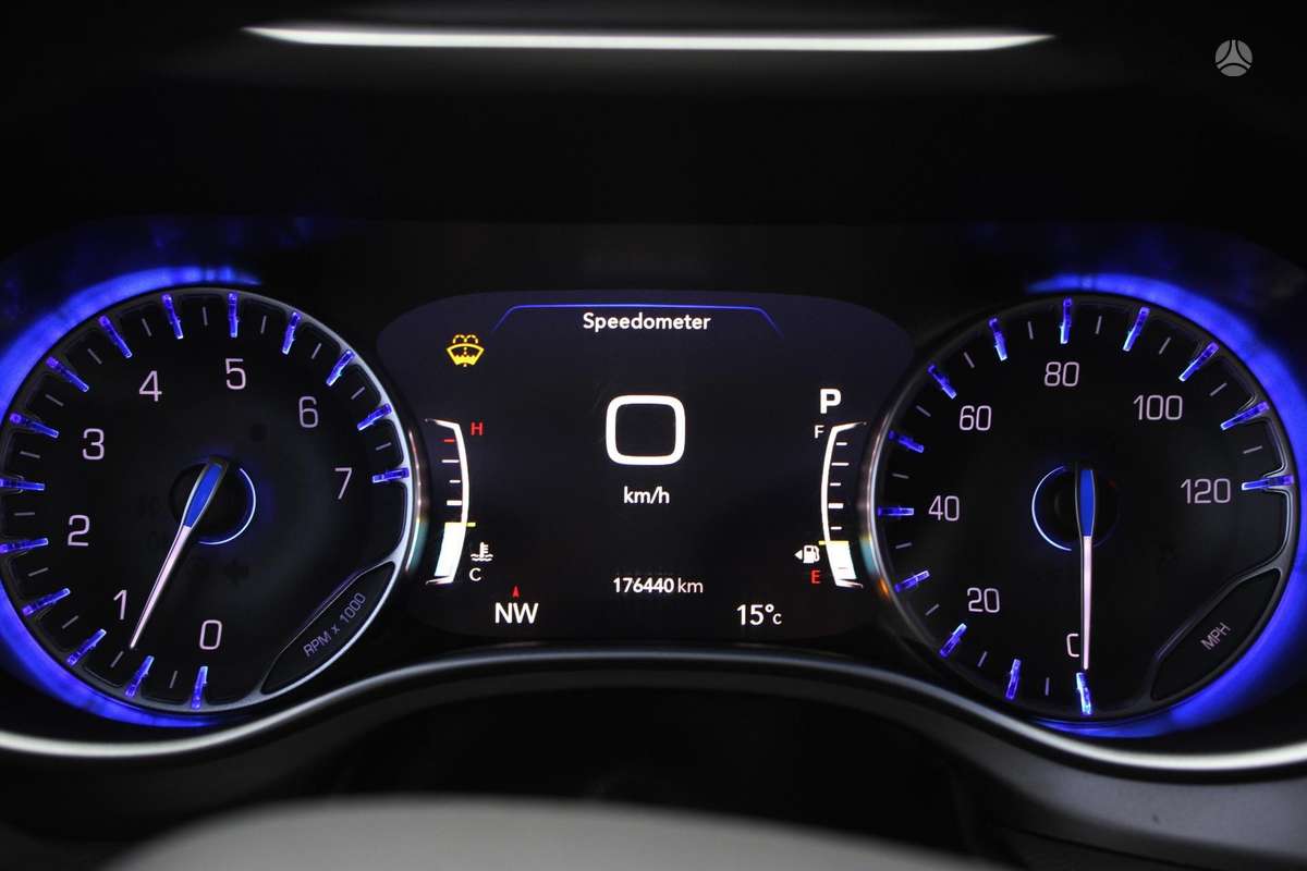 Chrysler Pacifica, 3.6 l., Минивэн