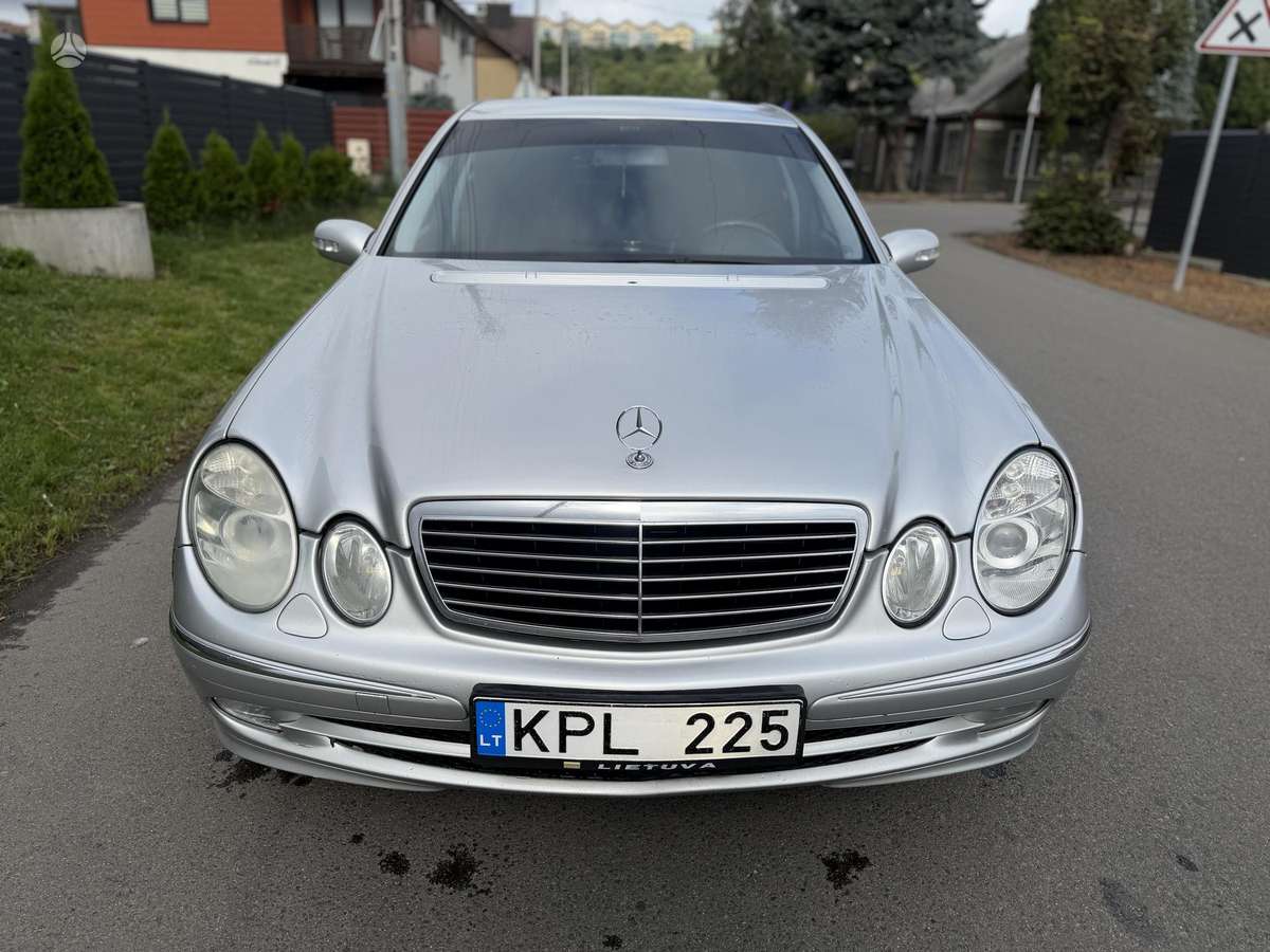 Mercedes-Benz E280, 3.2 l., Седан