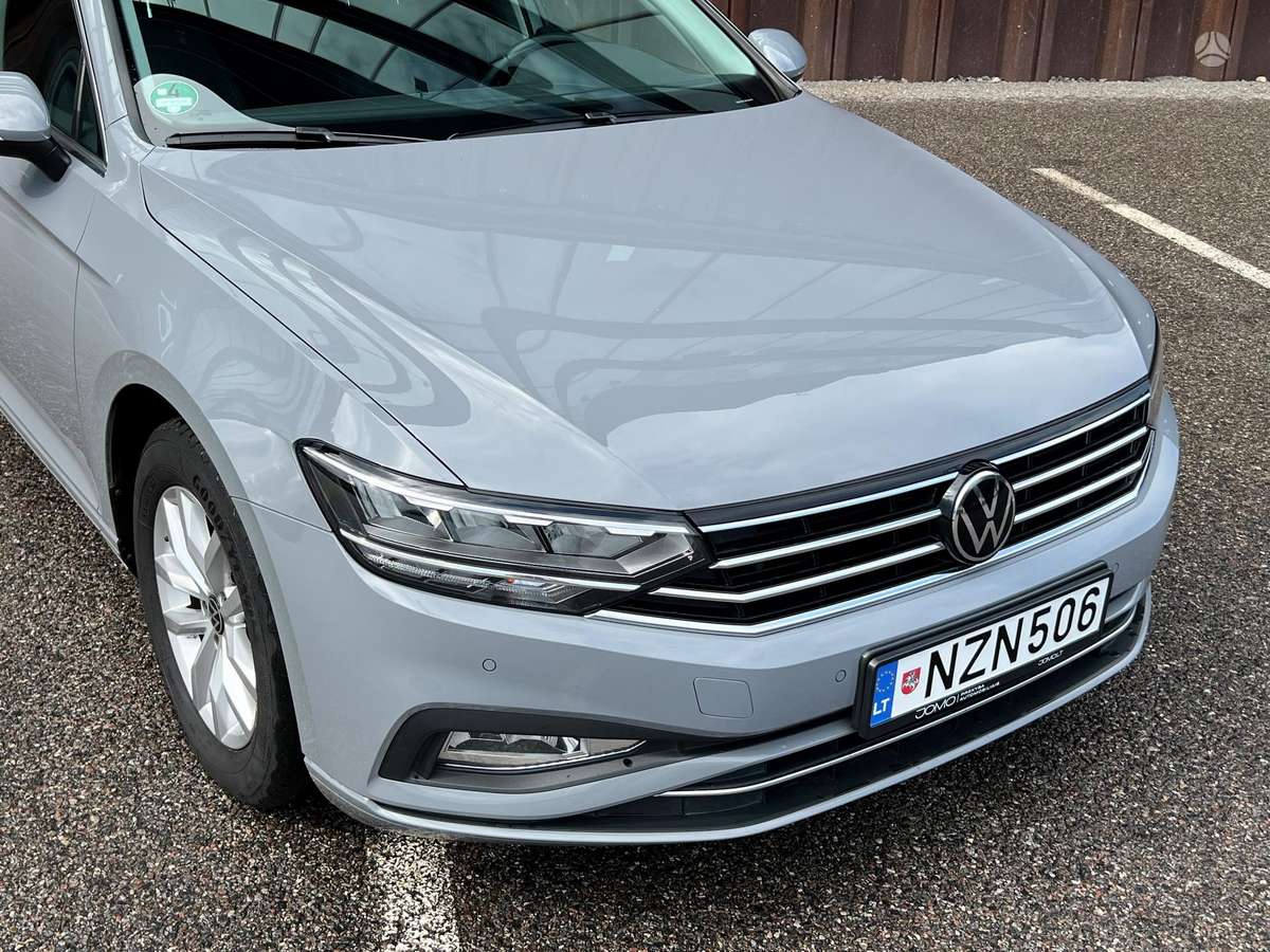 Volkswagen Passat - 4