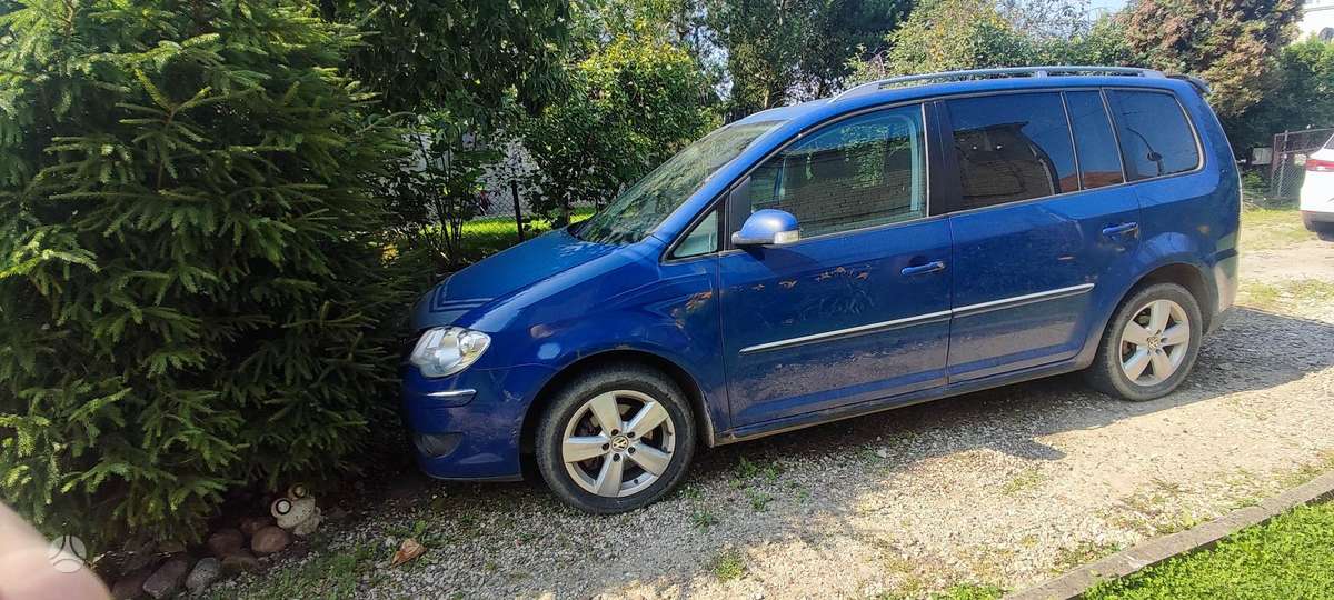 Volkswagen Touran - 2