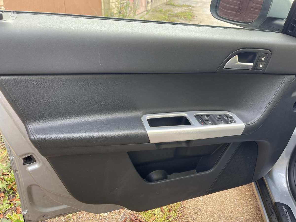 Volvo V50, 1.6 l., wagon
