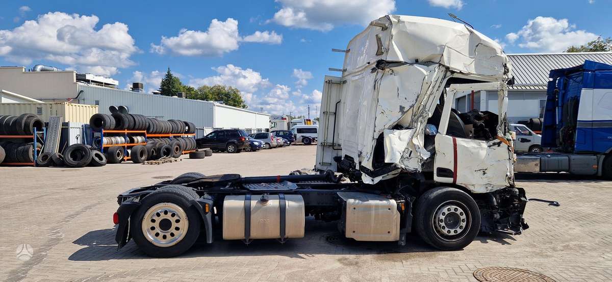 DAF XG, semi-trailer trucks