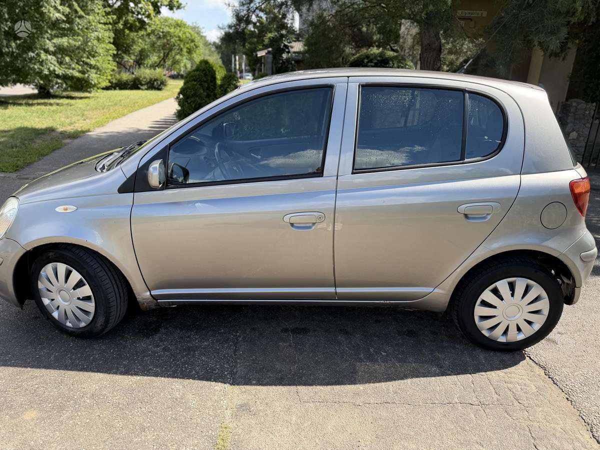 Toyota Yaris - 9