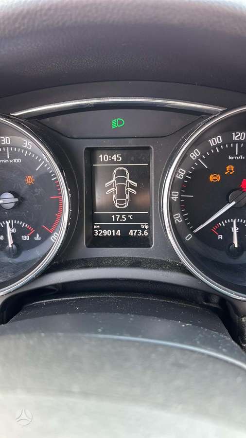 Skoda Superb, 1.6 l., Хэтчбек