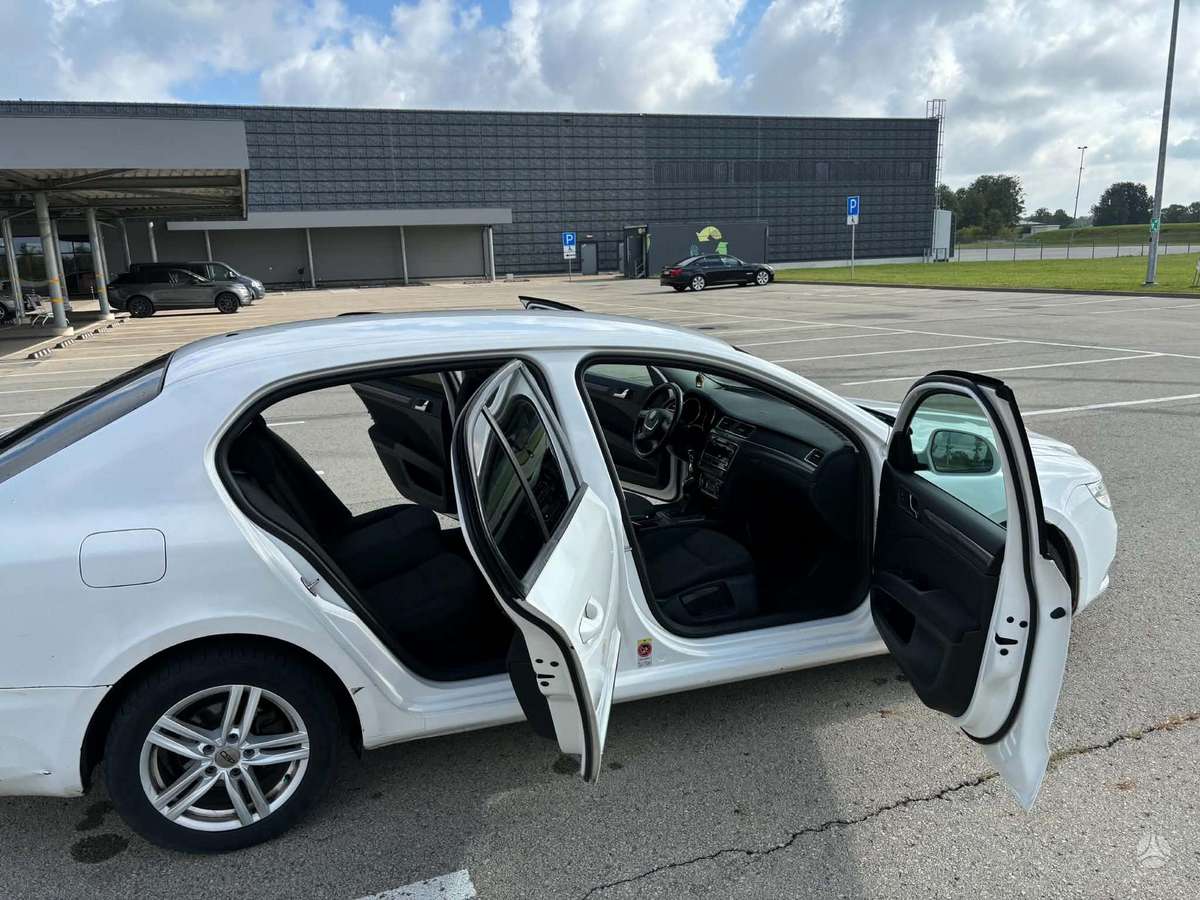 Škoda Superb - 6