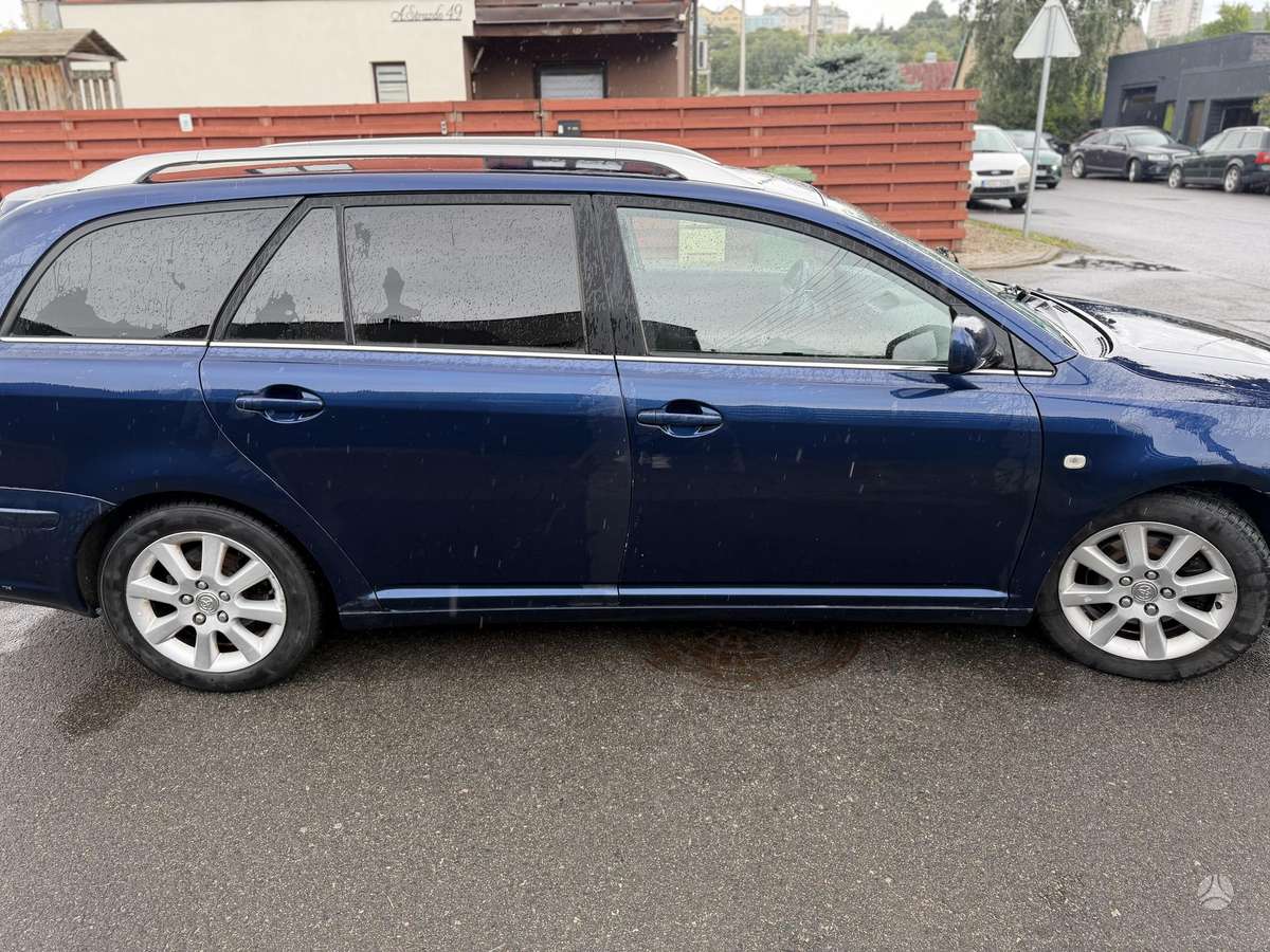 Toyota Avensis, 2.2 l., Универсал