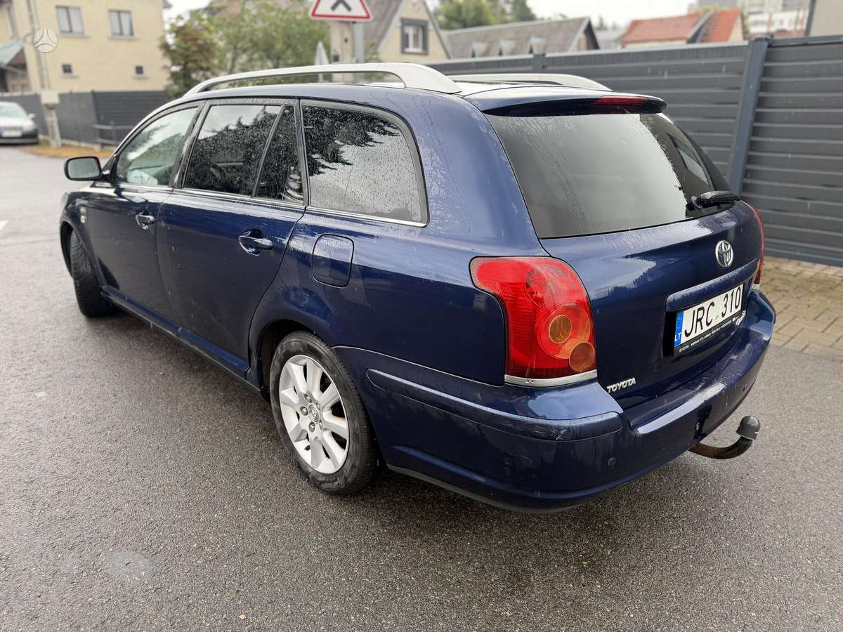 Toyota Avensis, 2.2 l., Универсал