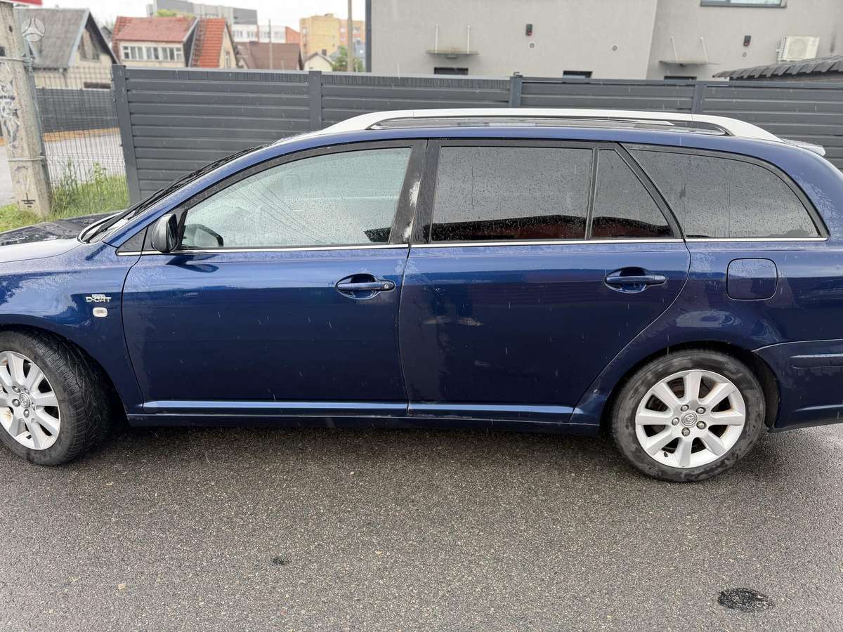 Toyota Avensis, 2.2 l., Универсал