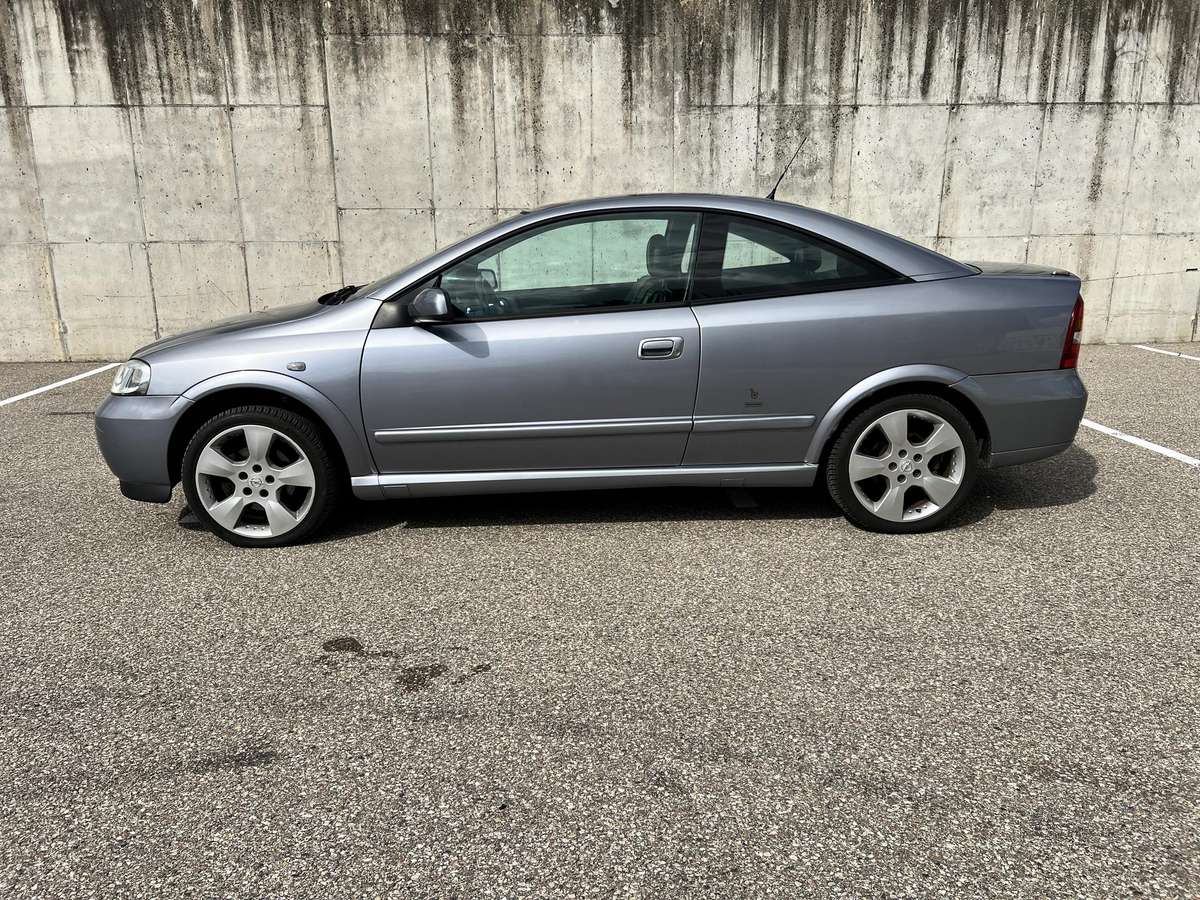 Opel Astra, 2.2 l., Купе (coupe)
