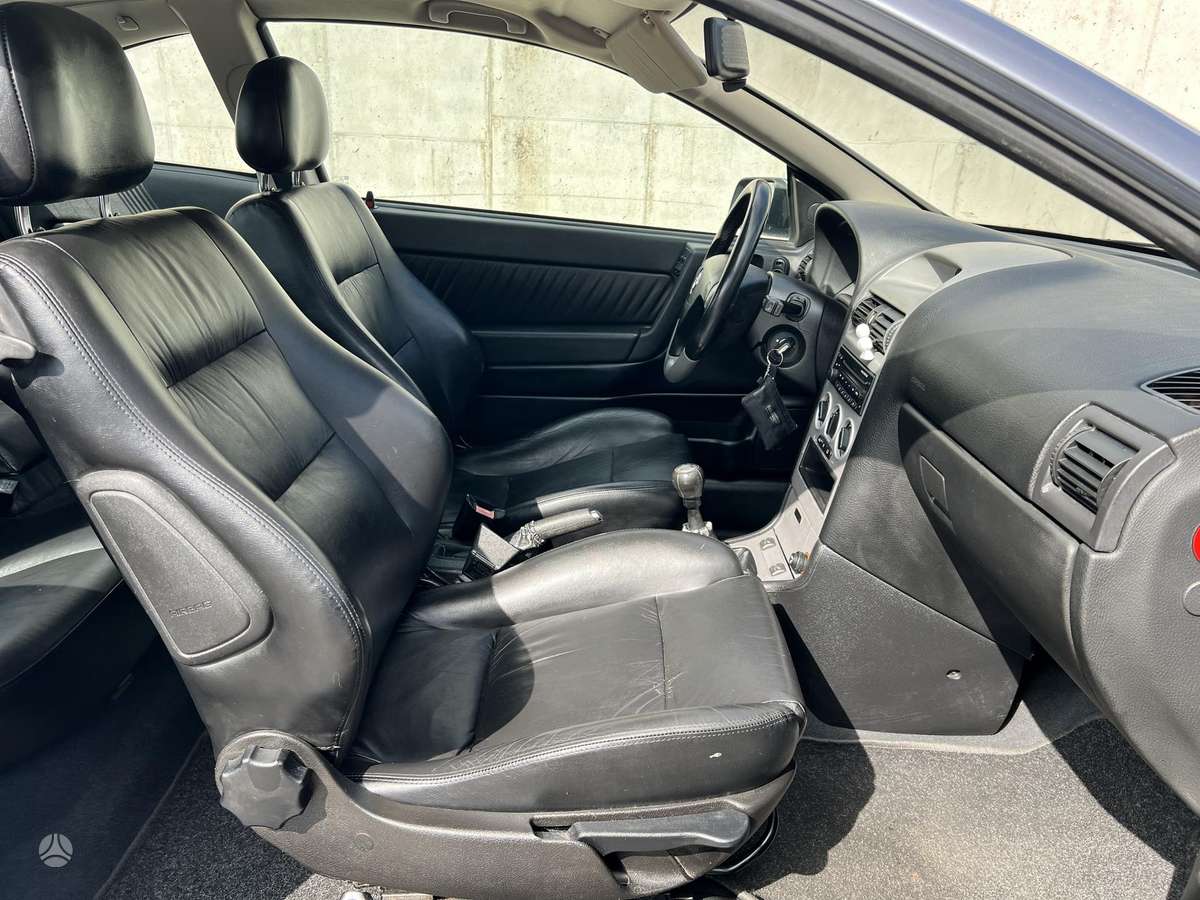 Opel Astra, 2.2 l., Купе (coupe)