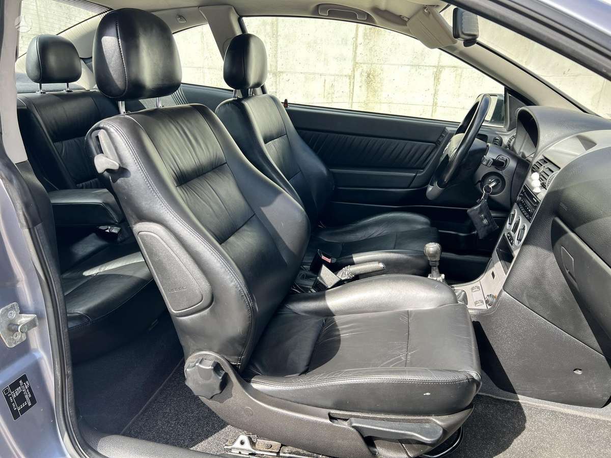 Opel Astra, 2.2 l., Купе (coupe)