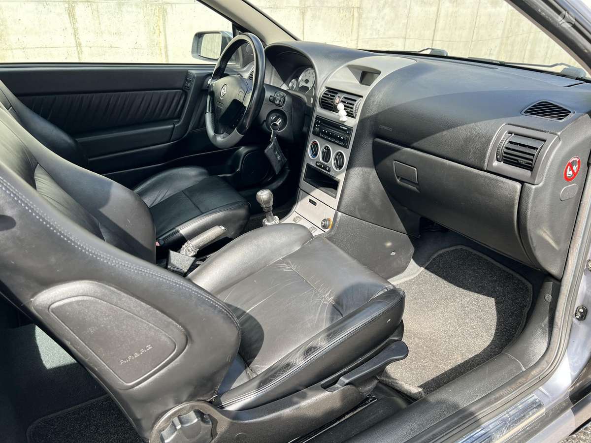Opel Astra, 2.2 l., Купе (coupe)