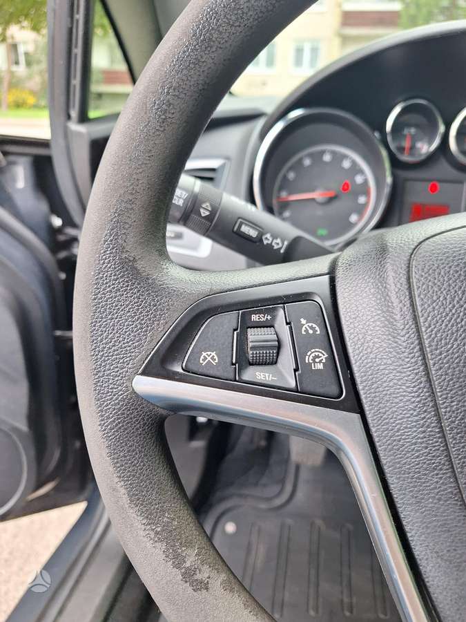 Opel Astra, 1.6 l., Хэтчбек